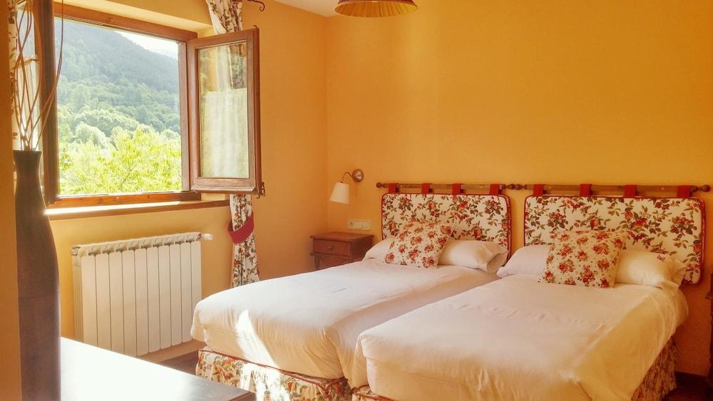 Hotel Snoe Colomers Salardú Extérieur photo