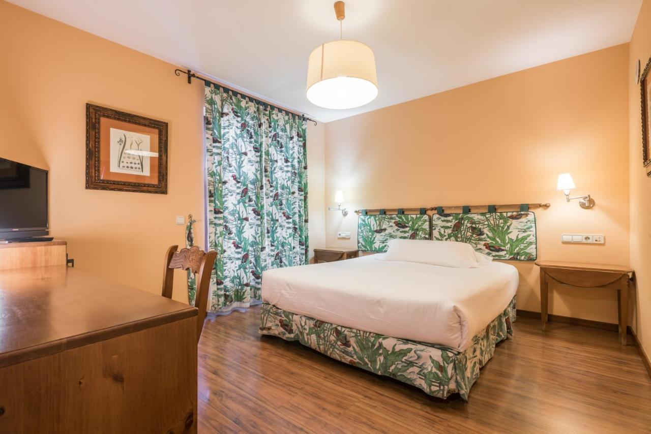 Hotel Snoe Colomers Salardú Extérieur photo