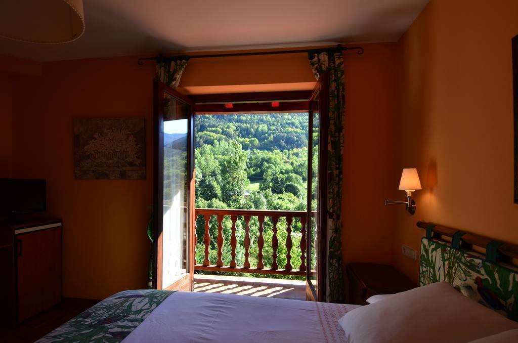 Hotel Snoe Colomers Salardú Extérieur photo