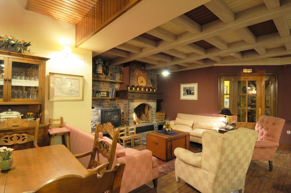 Hotel Snoe Colomers Salardú Extérieur photo